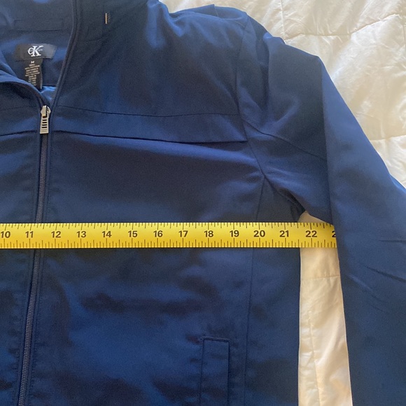 VINTAGE Calvin Klein Rain / Windbreaker Jacket with hood - EXCELLENT CONDITION - Picture 10 of 11